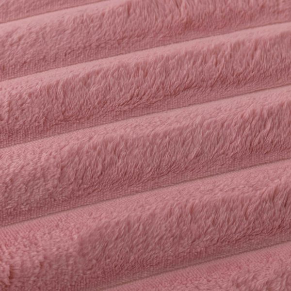 Titlul produsului: Set de lenjerie Cocolino roz pudră 4 piese, model dungi, pentru pat dublu cu elastic.