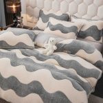 Lenjerie Pat Dublu cu Elastic Cocolino Pufoasa 4 Piese - imagine 2