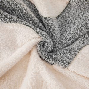 Lenjerie Pat Dublu cu Elastic Cocolino Pufoasa 4 Piese - imagine 1